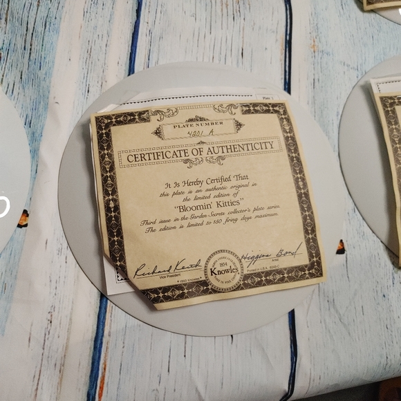 8 Bradex 9" Plates The Garden Secrets - Picture 14 of 16